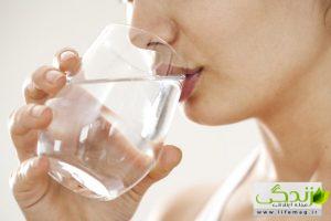 معجزه نوشیدن آب ولرم در صبح و دوای بیش از 50 درد !